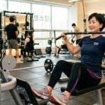액티브시니어 건강관리와 여가생활을 즐기는 60대 일상